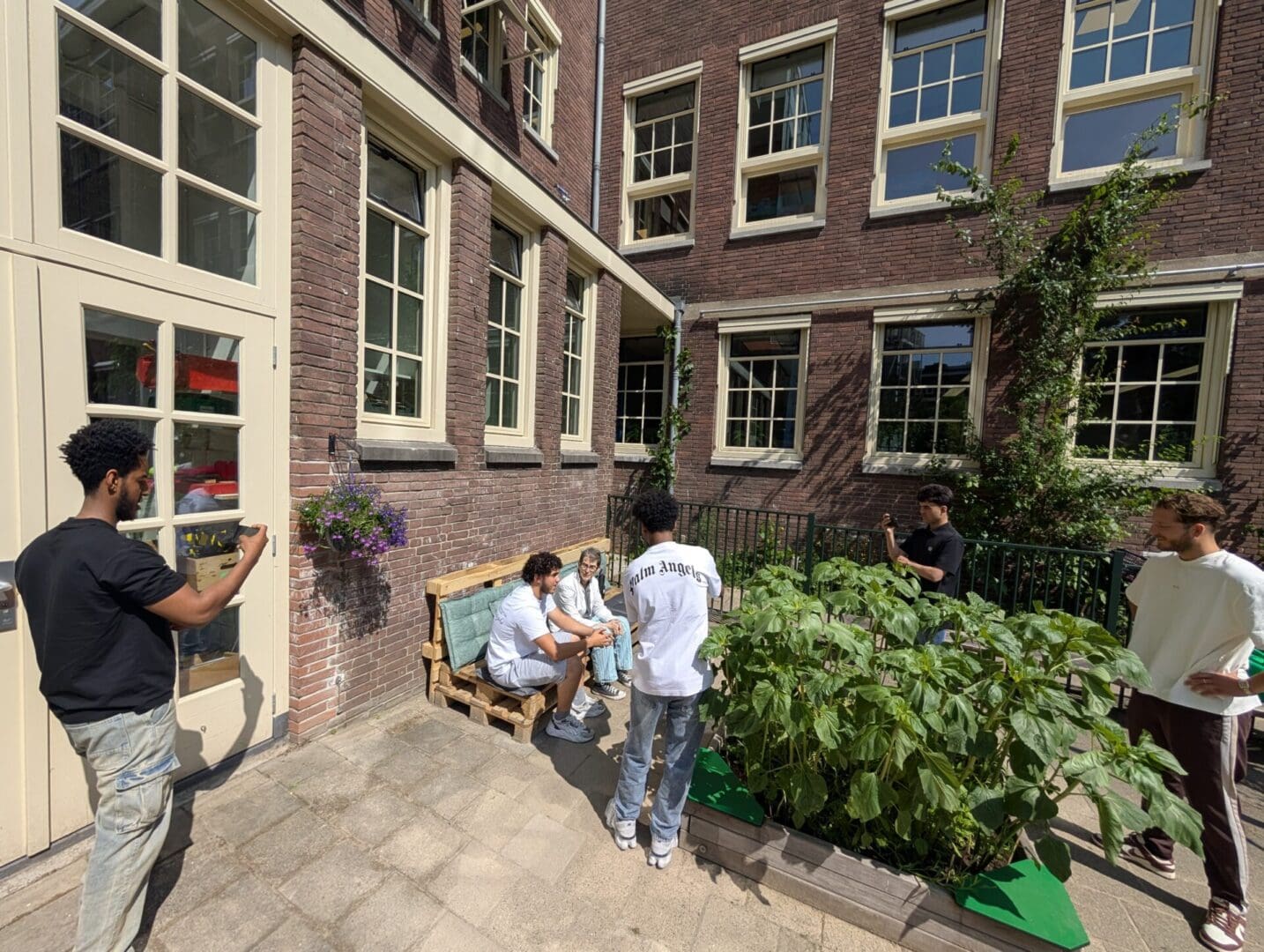 behind the scenes 5